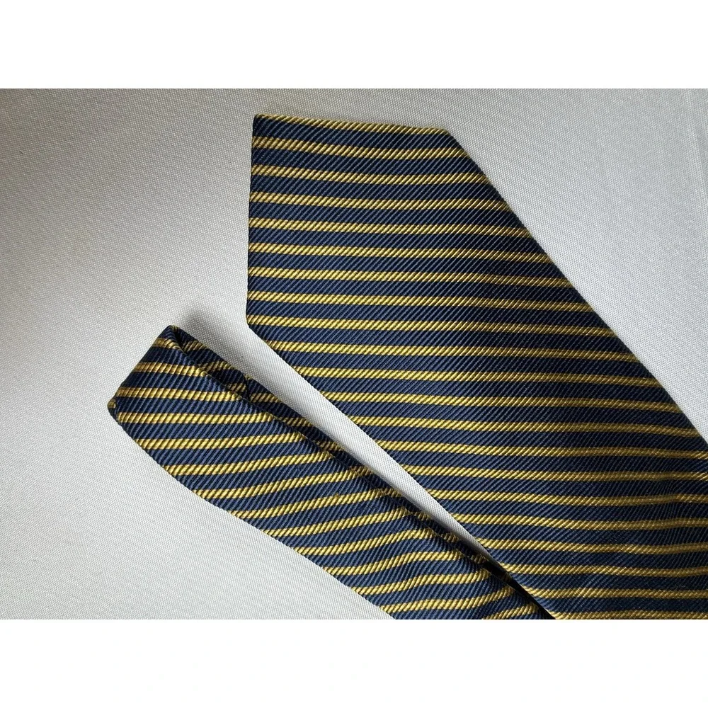 Brooks Brothers Makers Gold‎ Blue  Horizontal Stripe Tie 100% Silk Made in USA